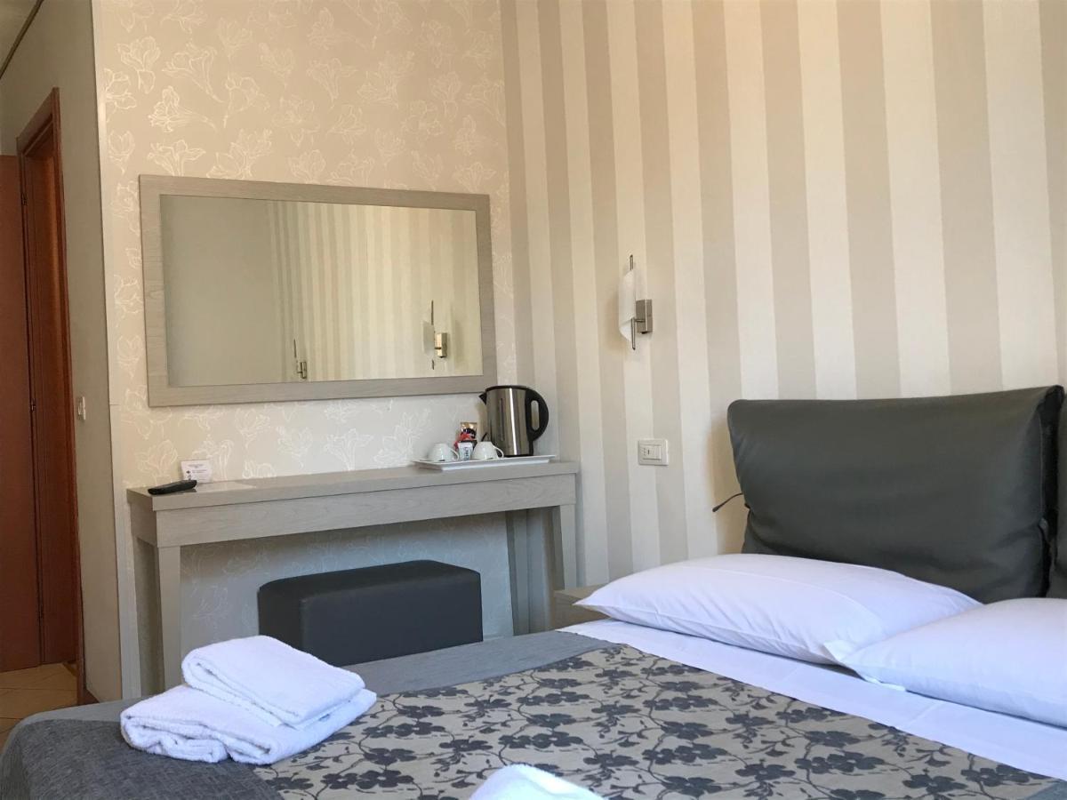 Affittacamere Adelaide House 2*