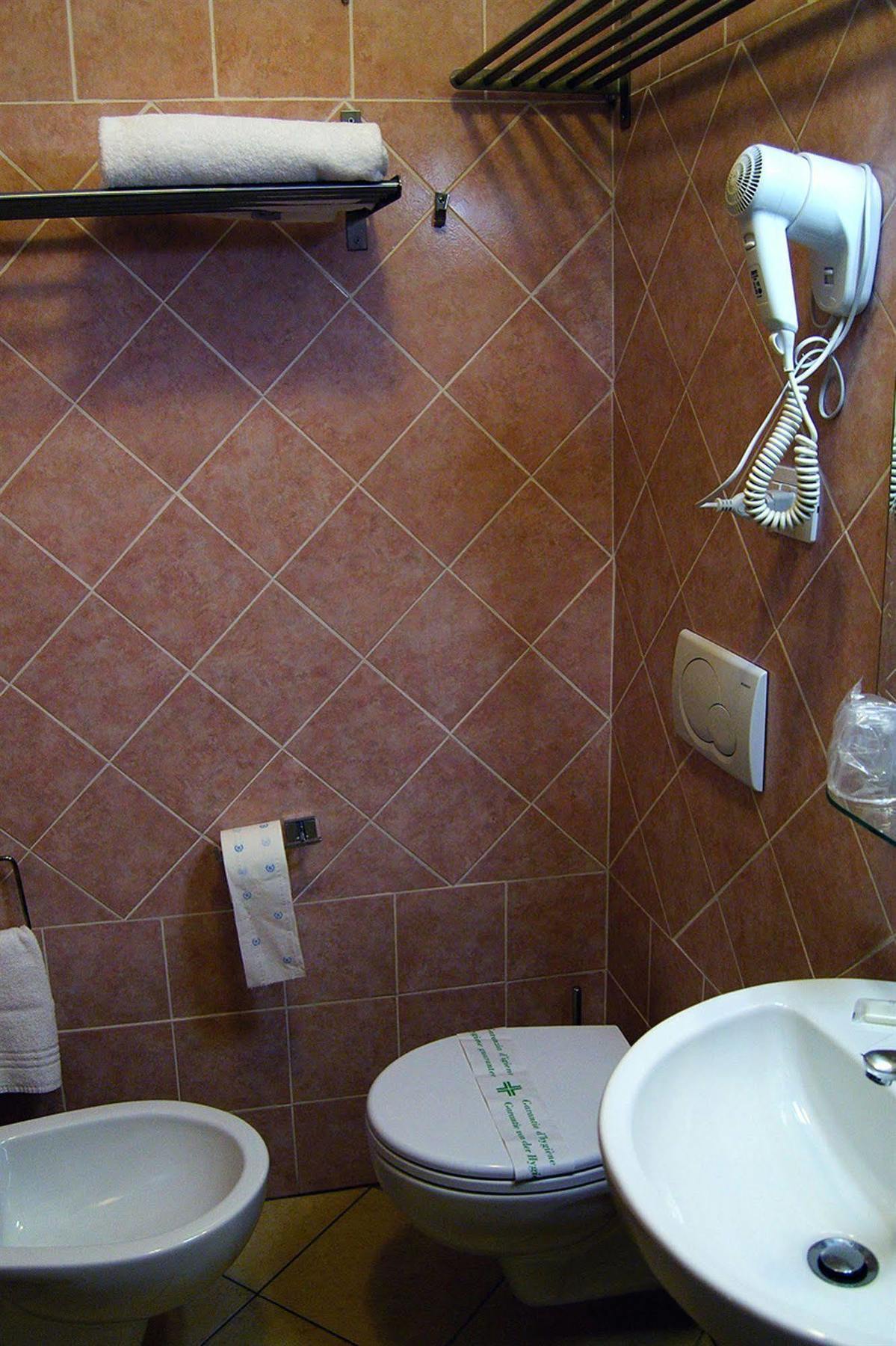 Affittacamere Adelaide House 2*